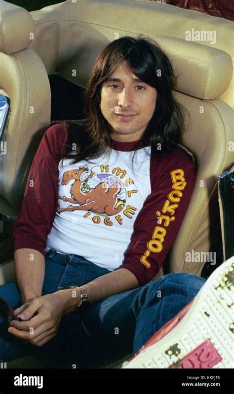 Steve perry musician - Oct 8, 2018 · Steve Perry has returned to music — thanks to a push from his late girlfriend Kellie Nash. Nash made the former Journey frontman, 69, promise before she died of breast cancer in December 2012 ... 